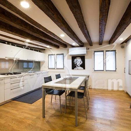 The Lion'S House Apt5 Venice Exterior photo